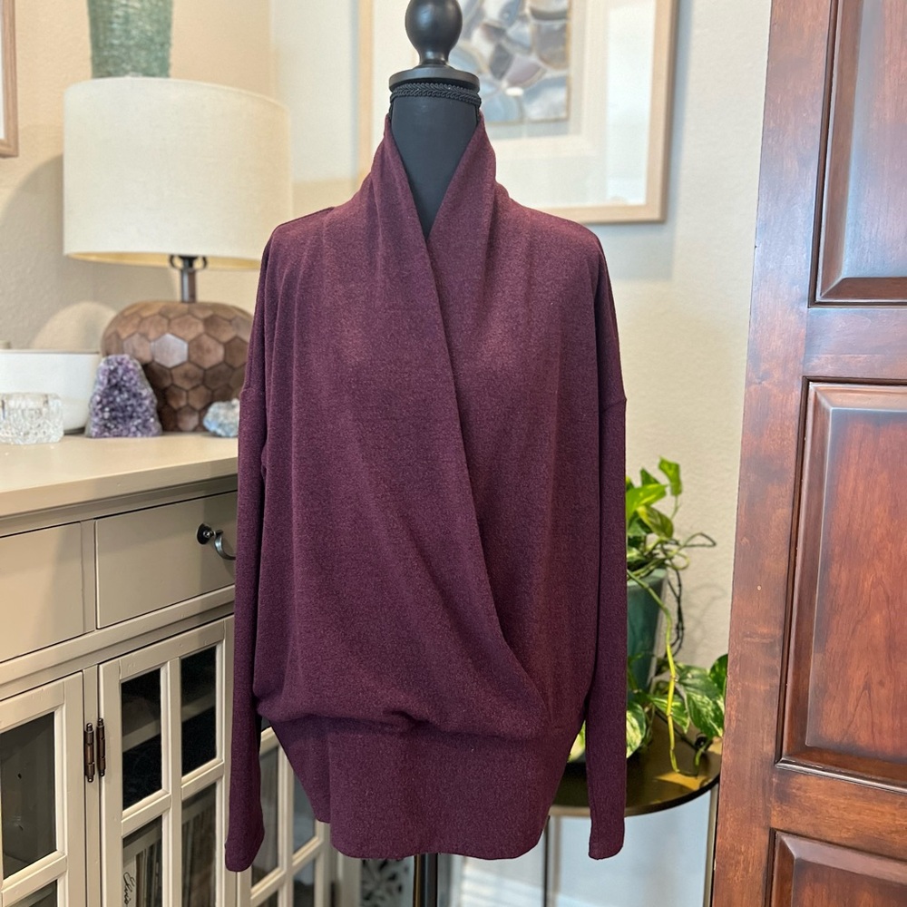 EUC Banana Republic Elegant Burgundy Women's Sweater